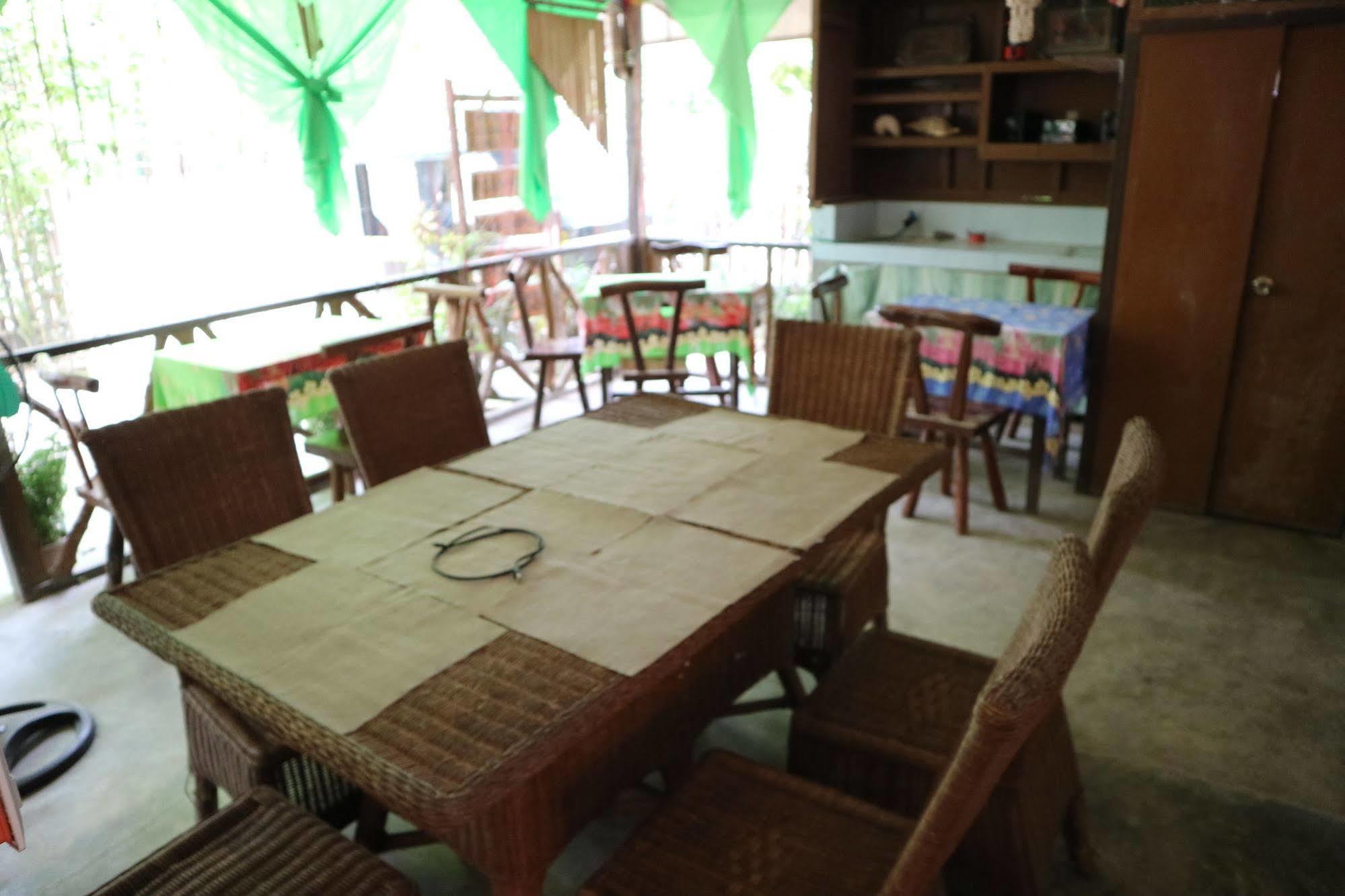 爱妮岛 安东尼奥乡村旅馆&咖啡厅酒店 外观 照片
